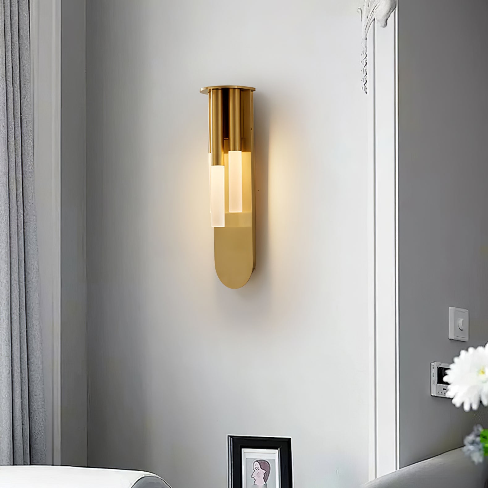 Rossan Wall Light
