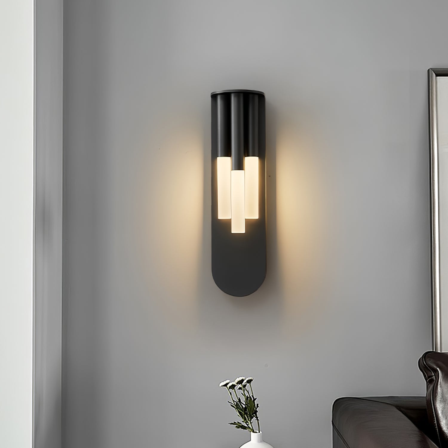 Rossan Wall Light