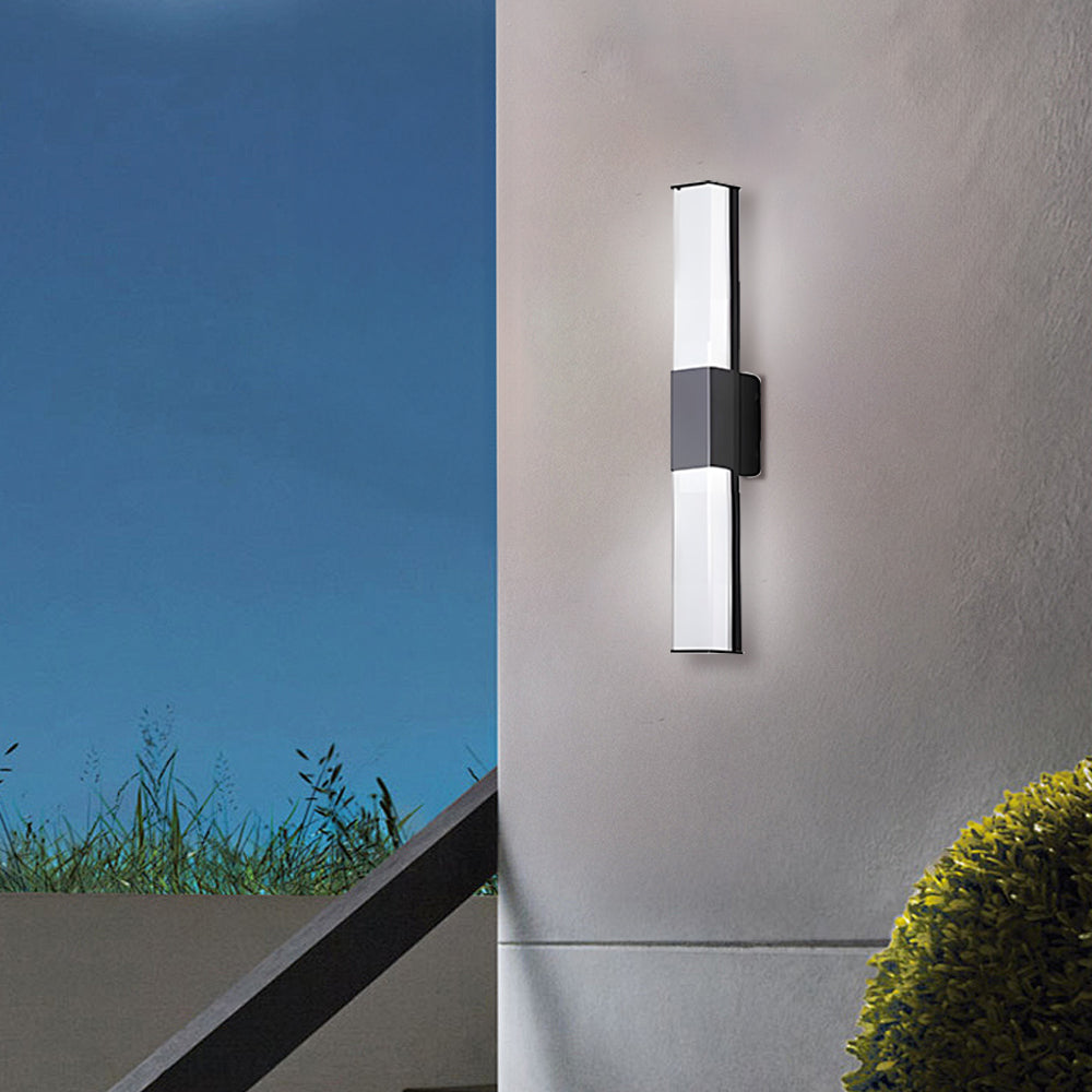 Mellaro Outdoor Wall Light
