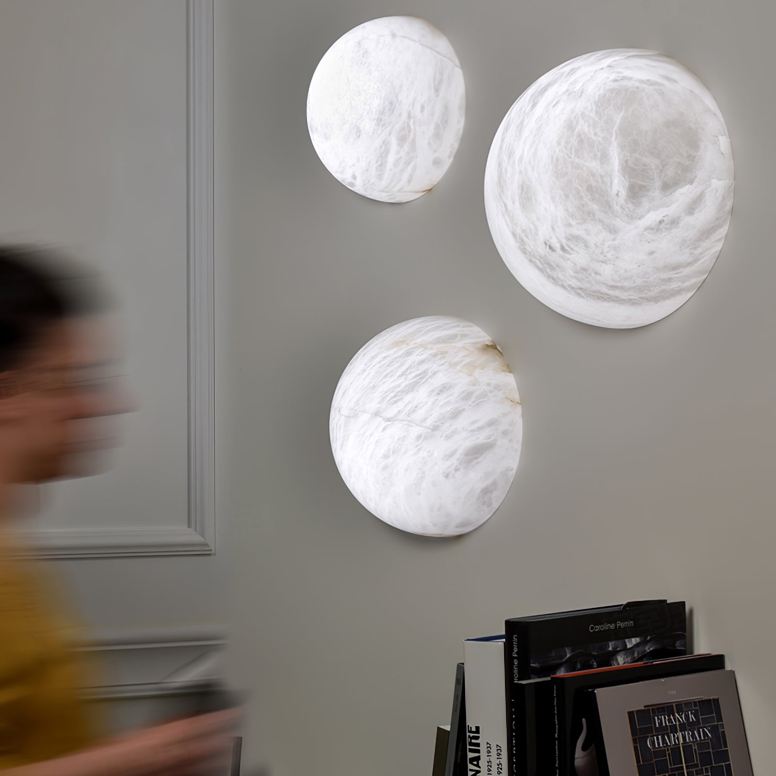 Clobe Alabaster Wall Light