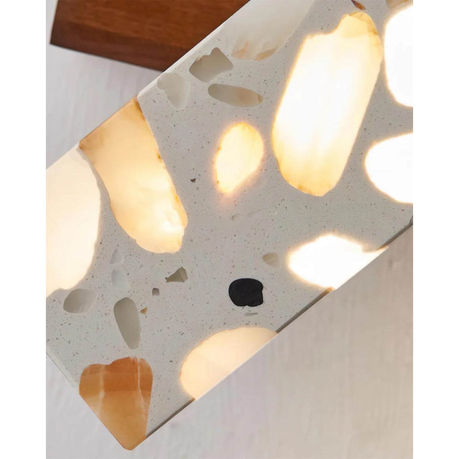 Olivesa Wall Light