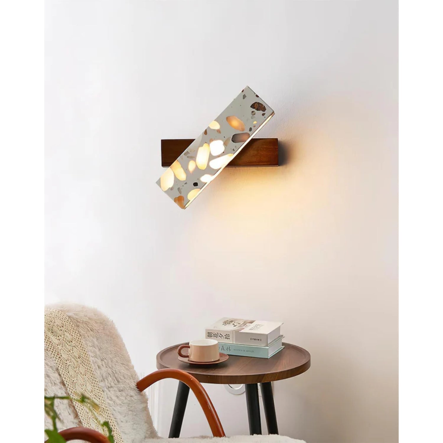 Olivesa Wall Light
