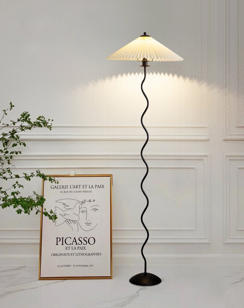 Giko Wavy Floor Lamp