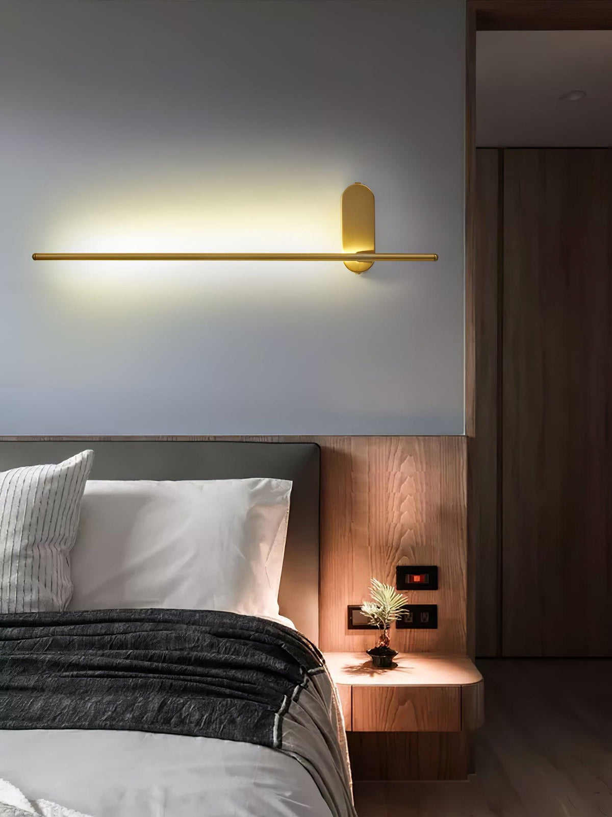 Bomina Linear Wall Light