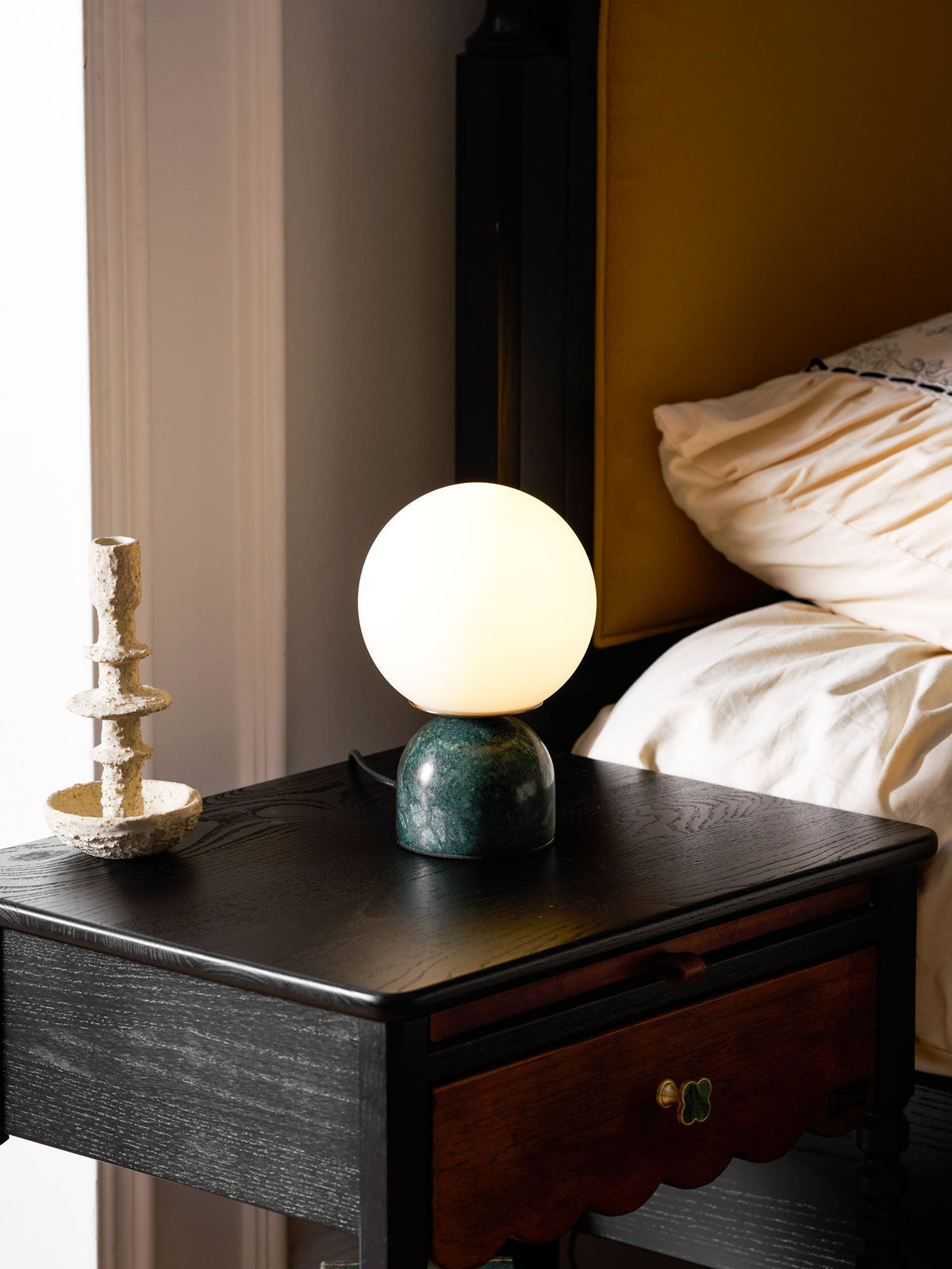 Tudira Globe Table Lamp