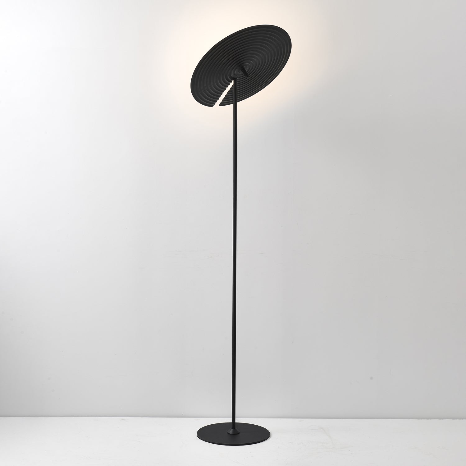 Mezon Floor Lamp