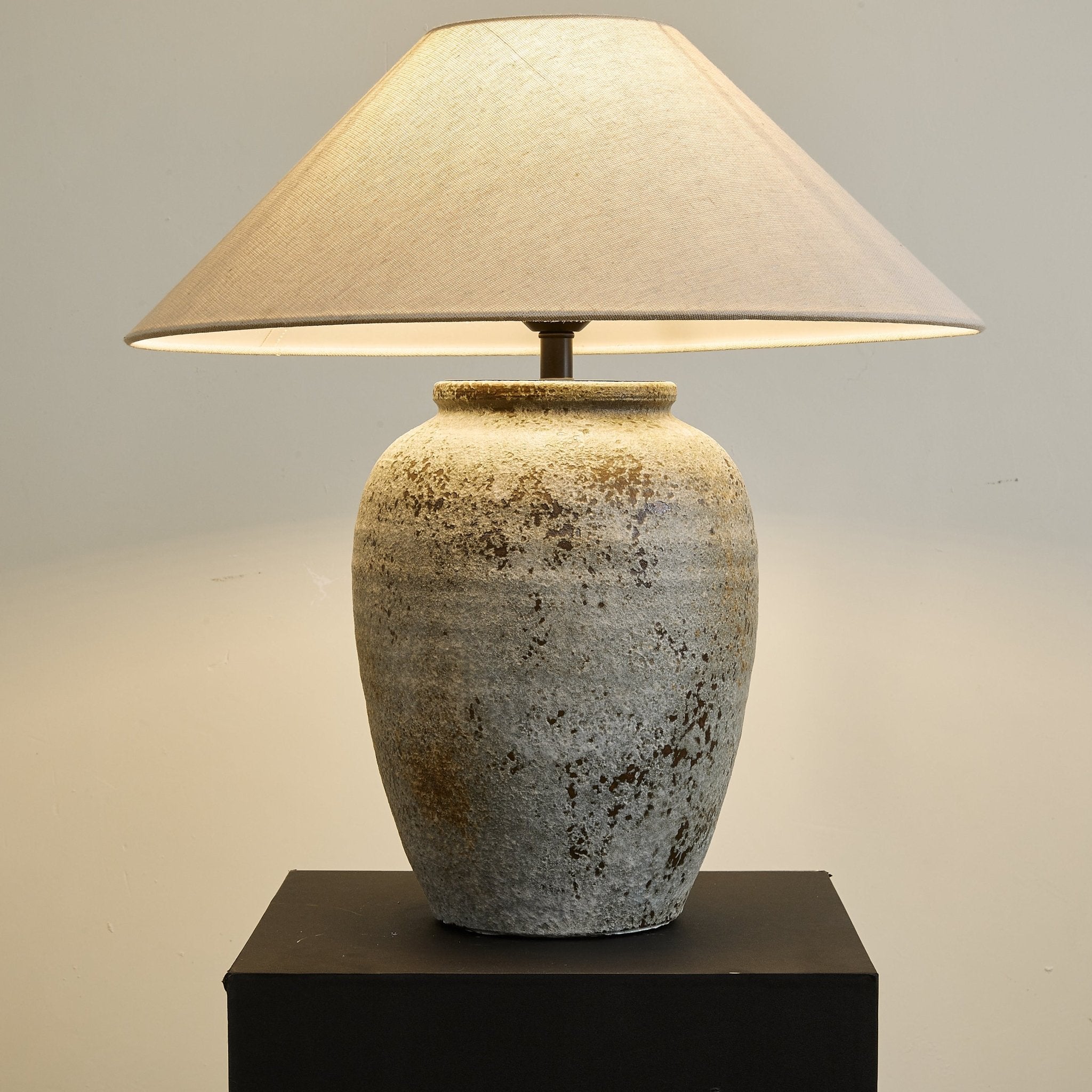 Tevinga Table Lamp