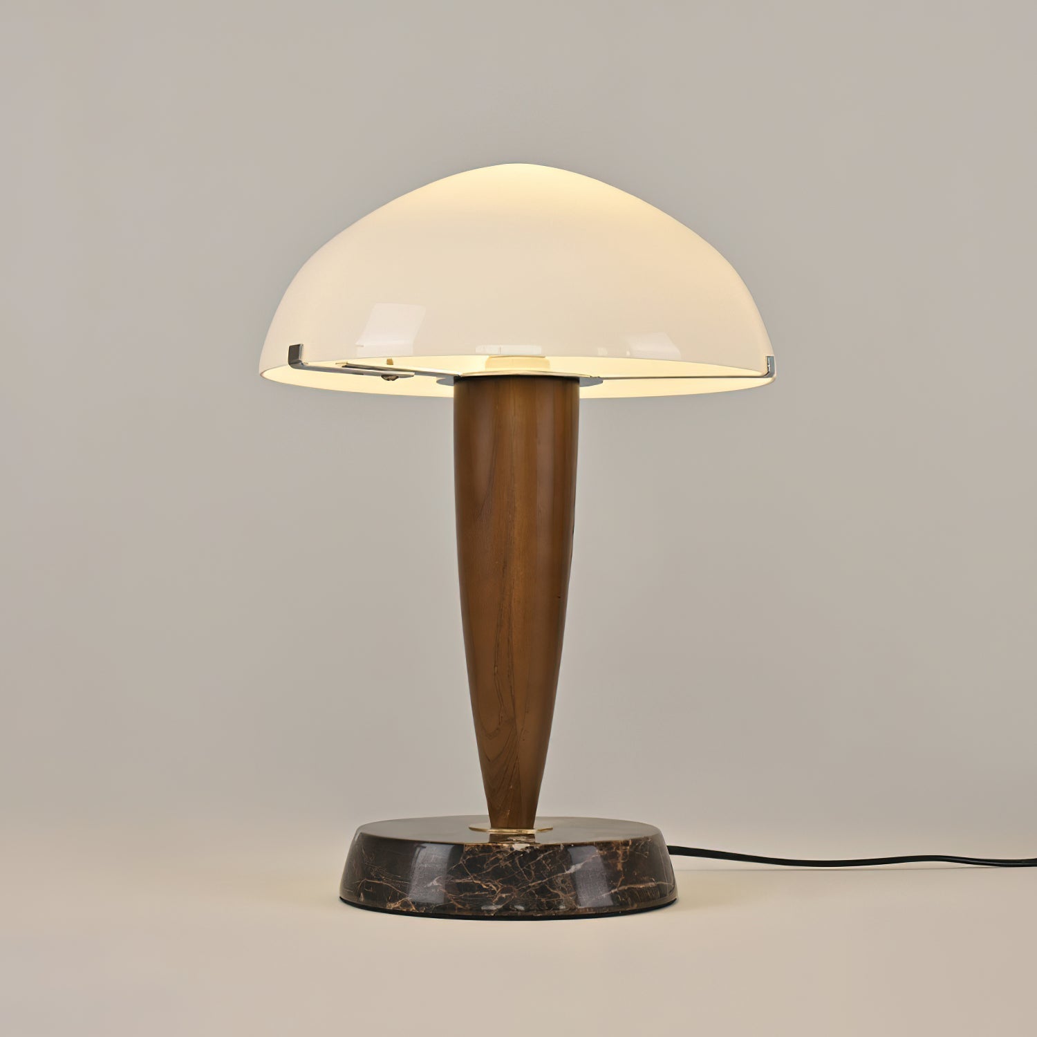 Tizzy Table Lamp