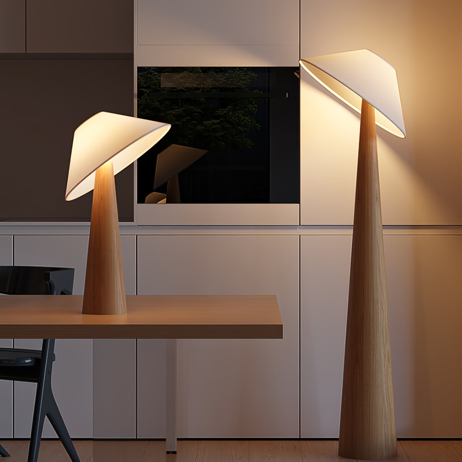 Hatilt Wooden Table Lamp