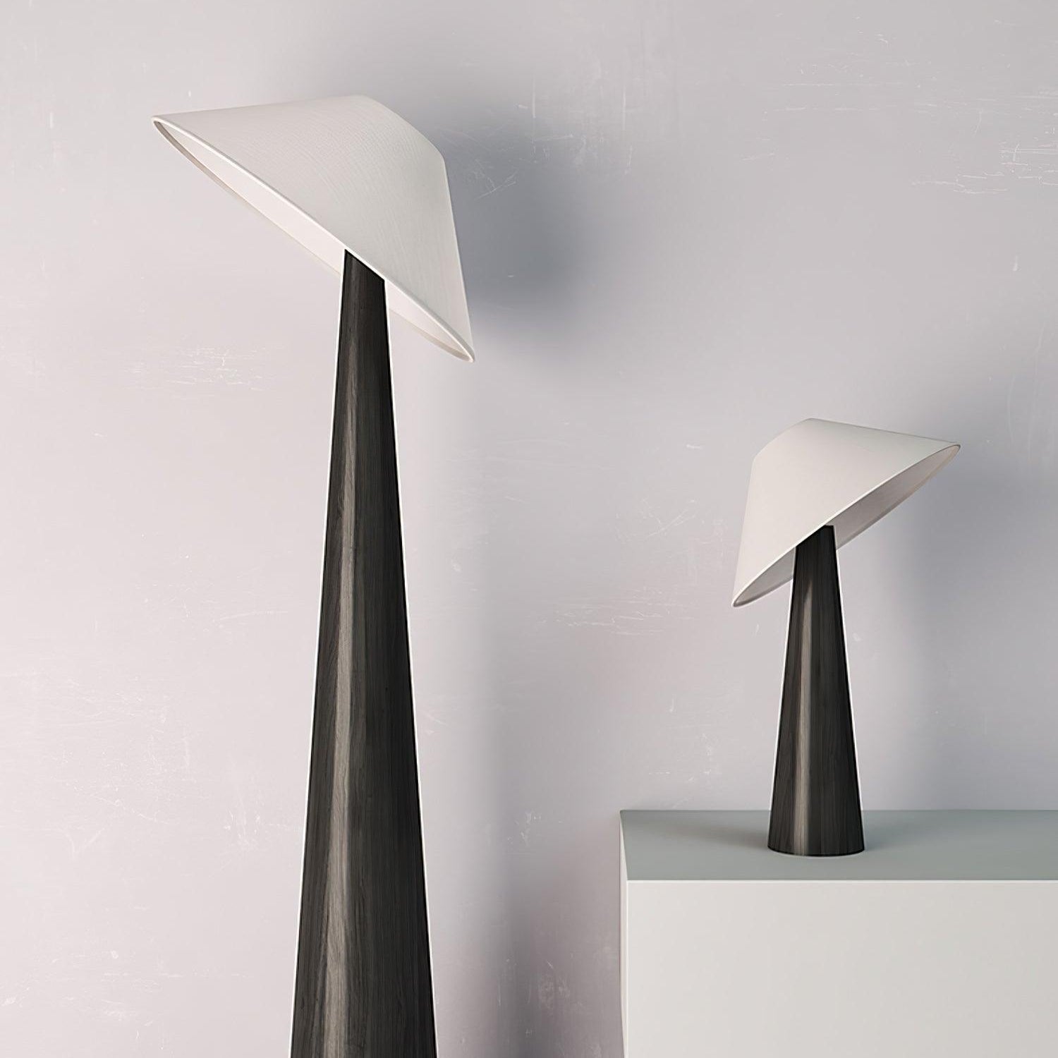 Hatilt Wooden Table Lamp