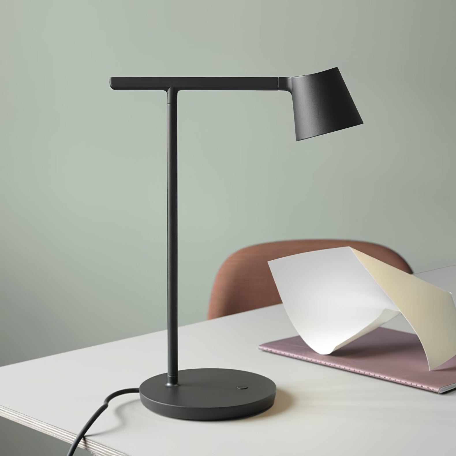 Contiz Table Lamp