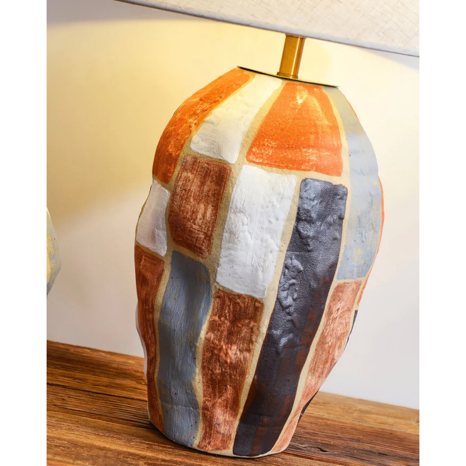 Yilzena Ceramic Table Lamp