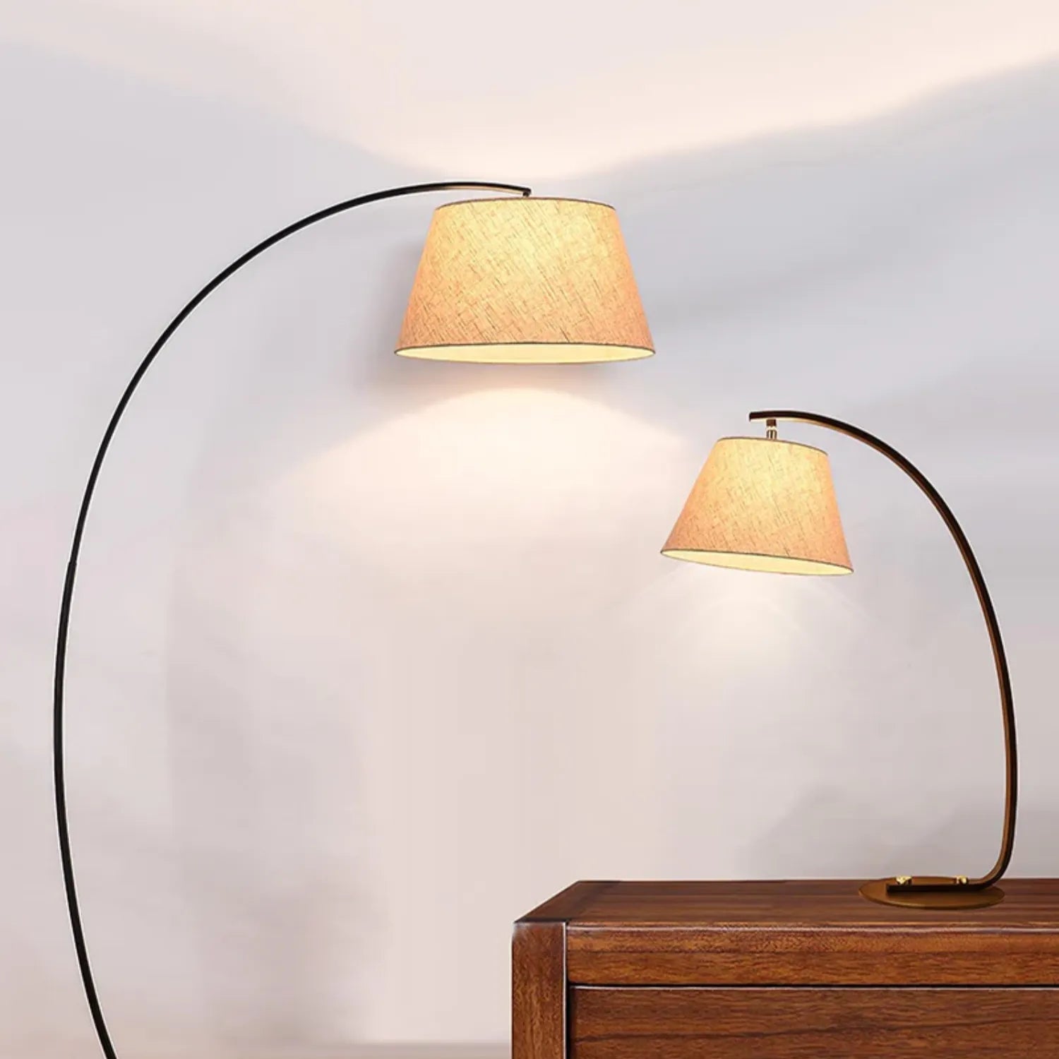 Tewyn Floor Lamp