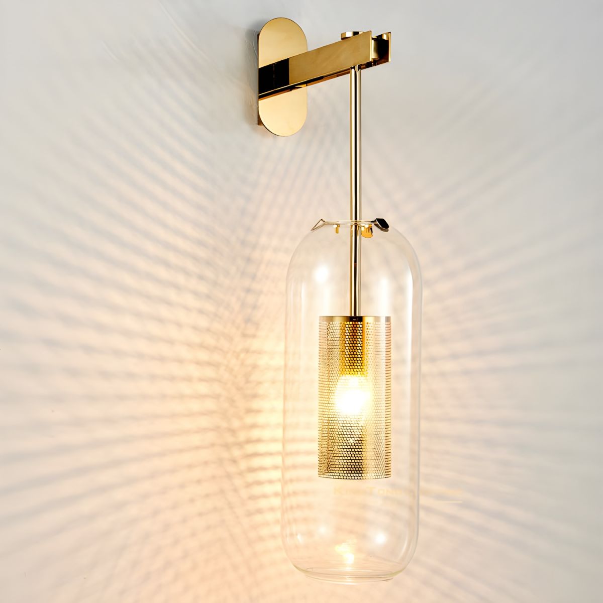 Tormula Globe Wall Light
