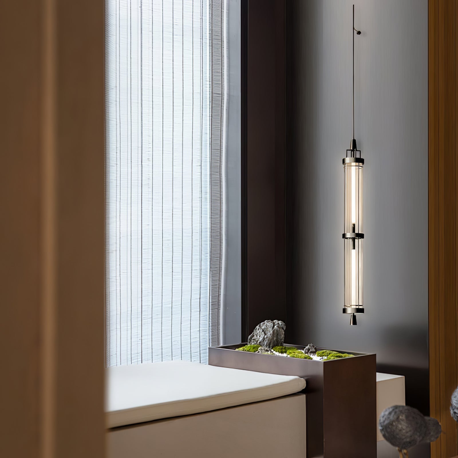 Vorena Vertical Wall Light