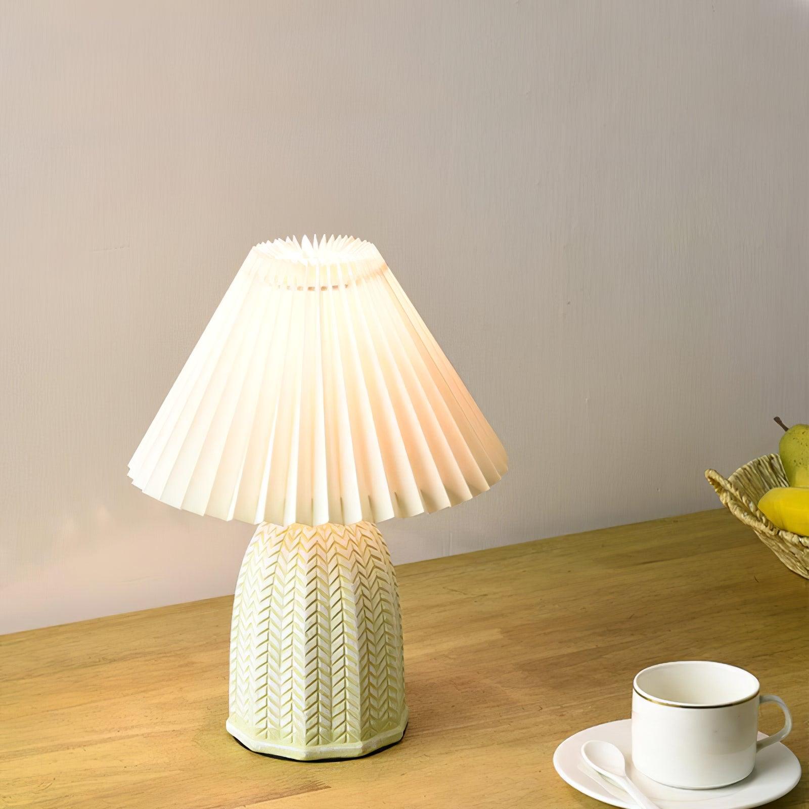 Wryzon Ceramic Table Lamp