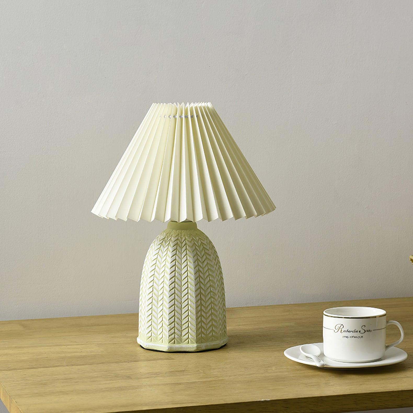 Wryzon Ceramic Table Lamp