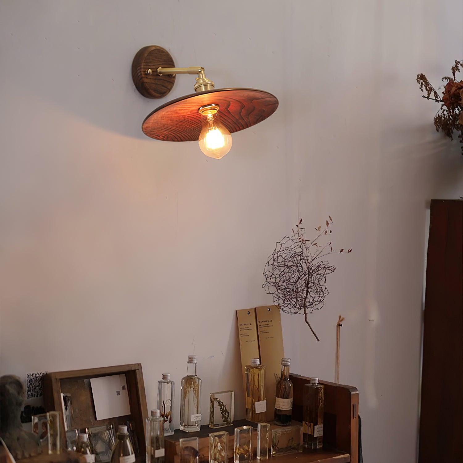 Coniwa Wooden Wall Light