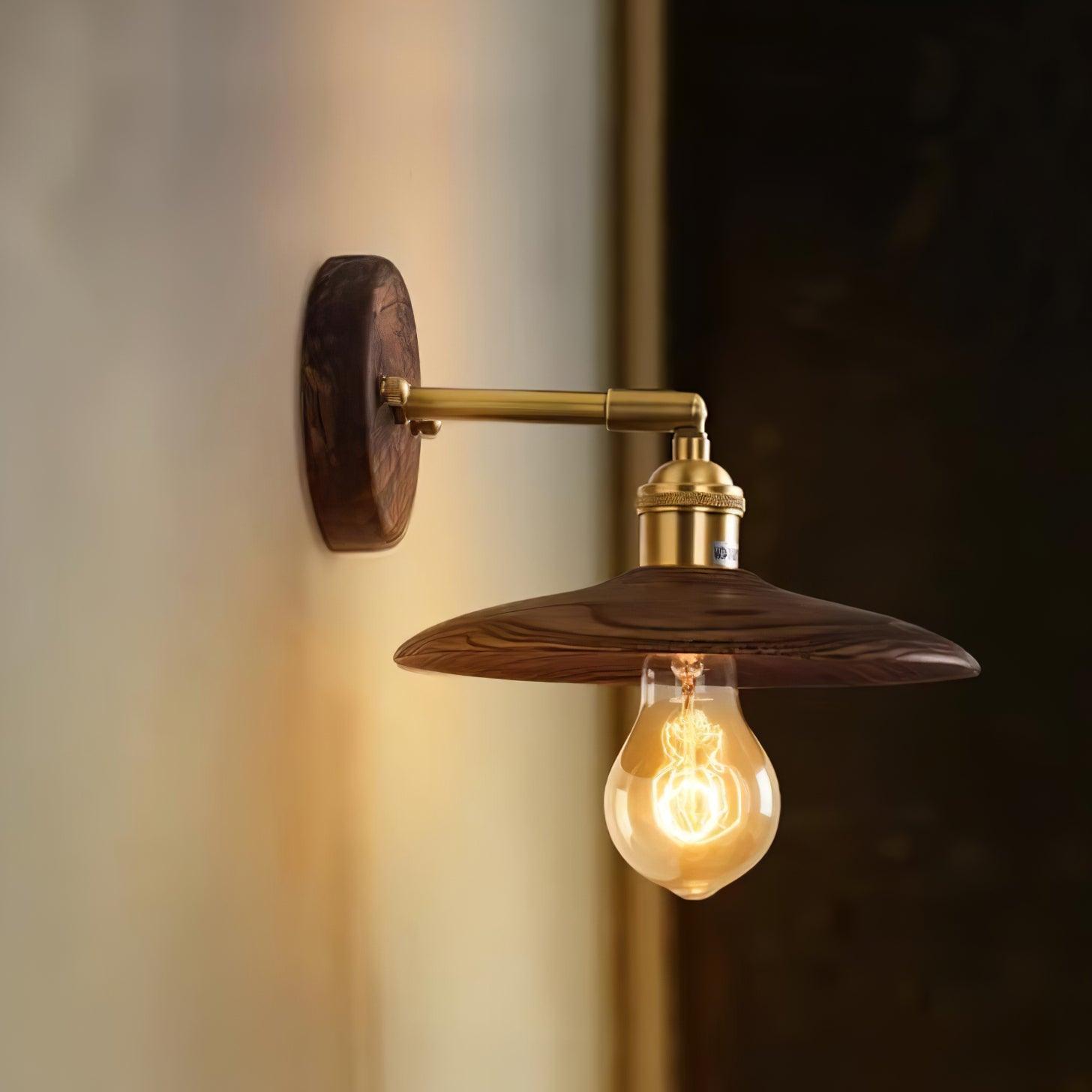 Coniwa Wooden Wall Light