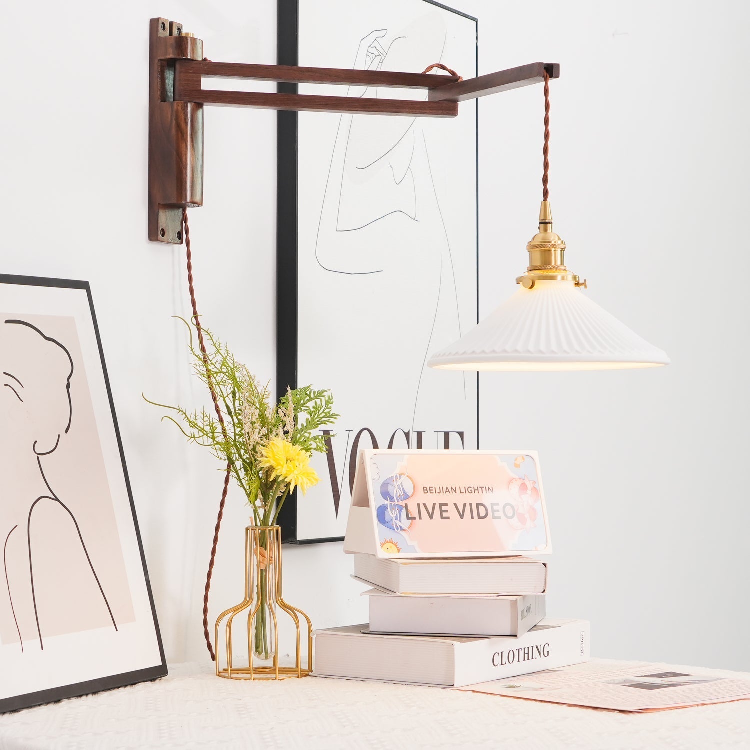 Droven Wall Light