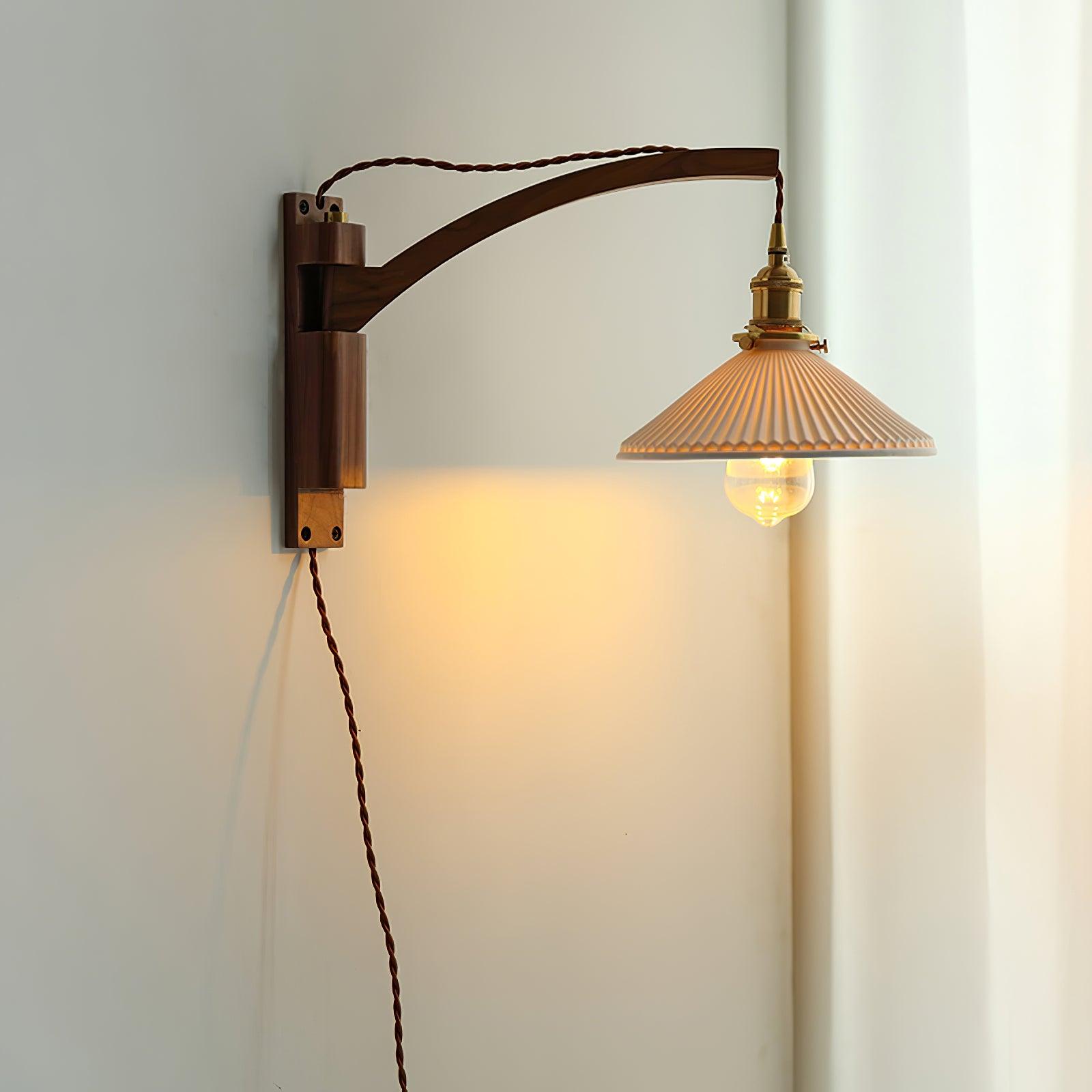 Droven Wall Light