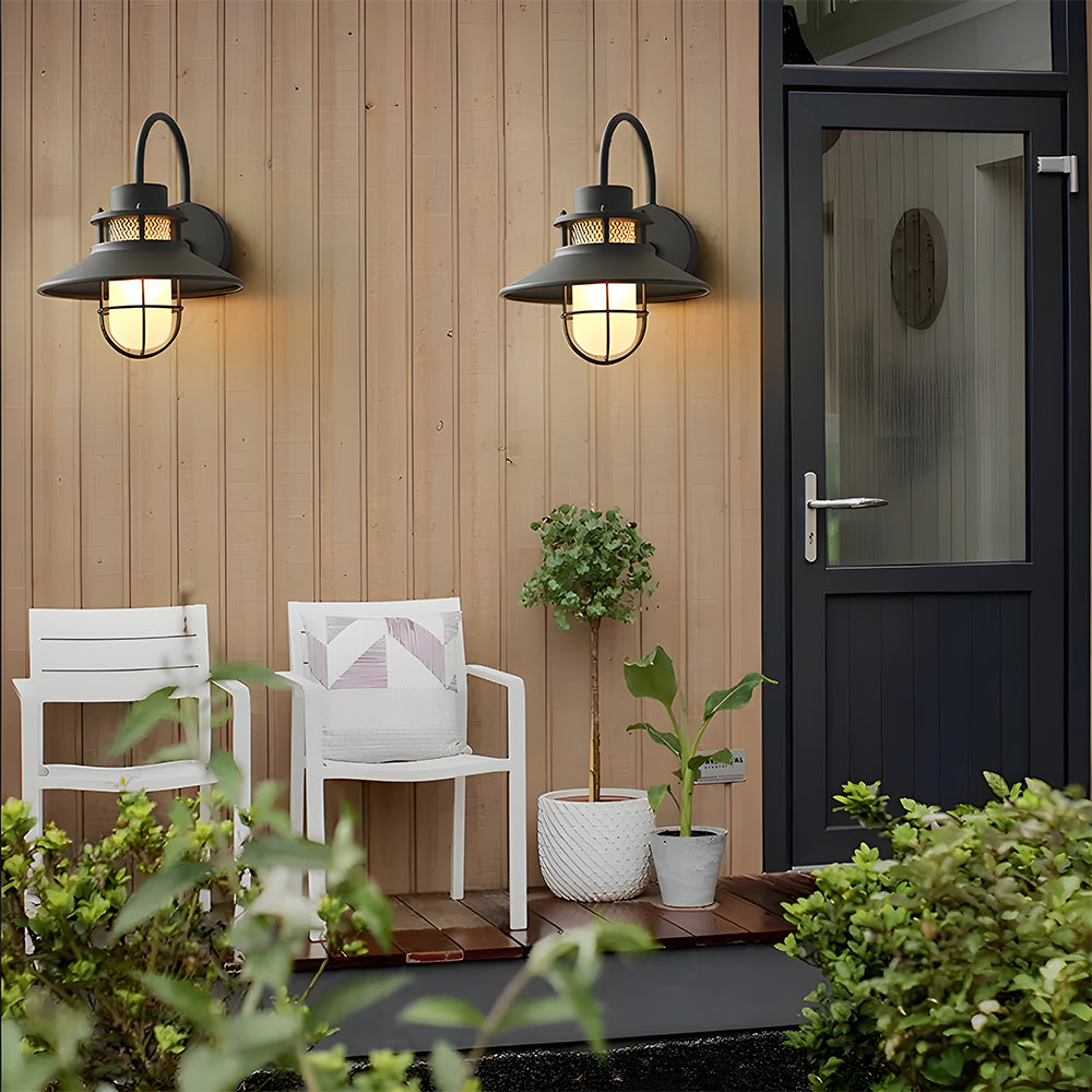 Zallivo Outdoor Lantern Wall Light