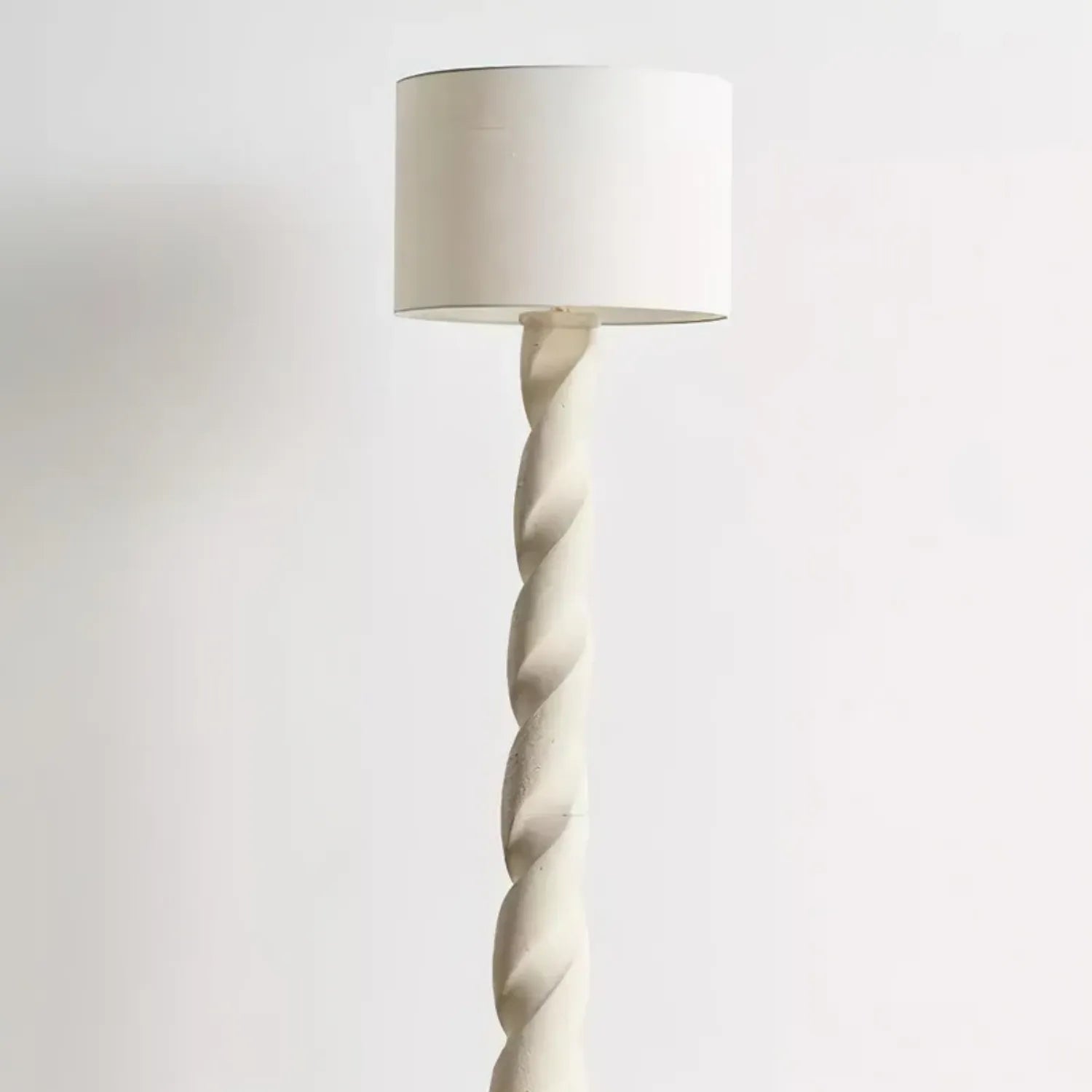 Yesoni Twist Floor Lamp