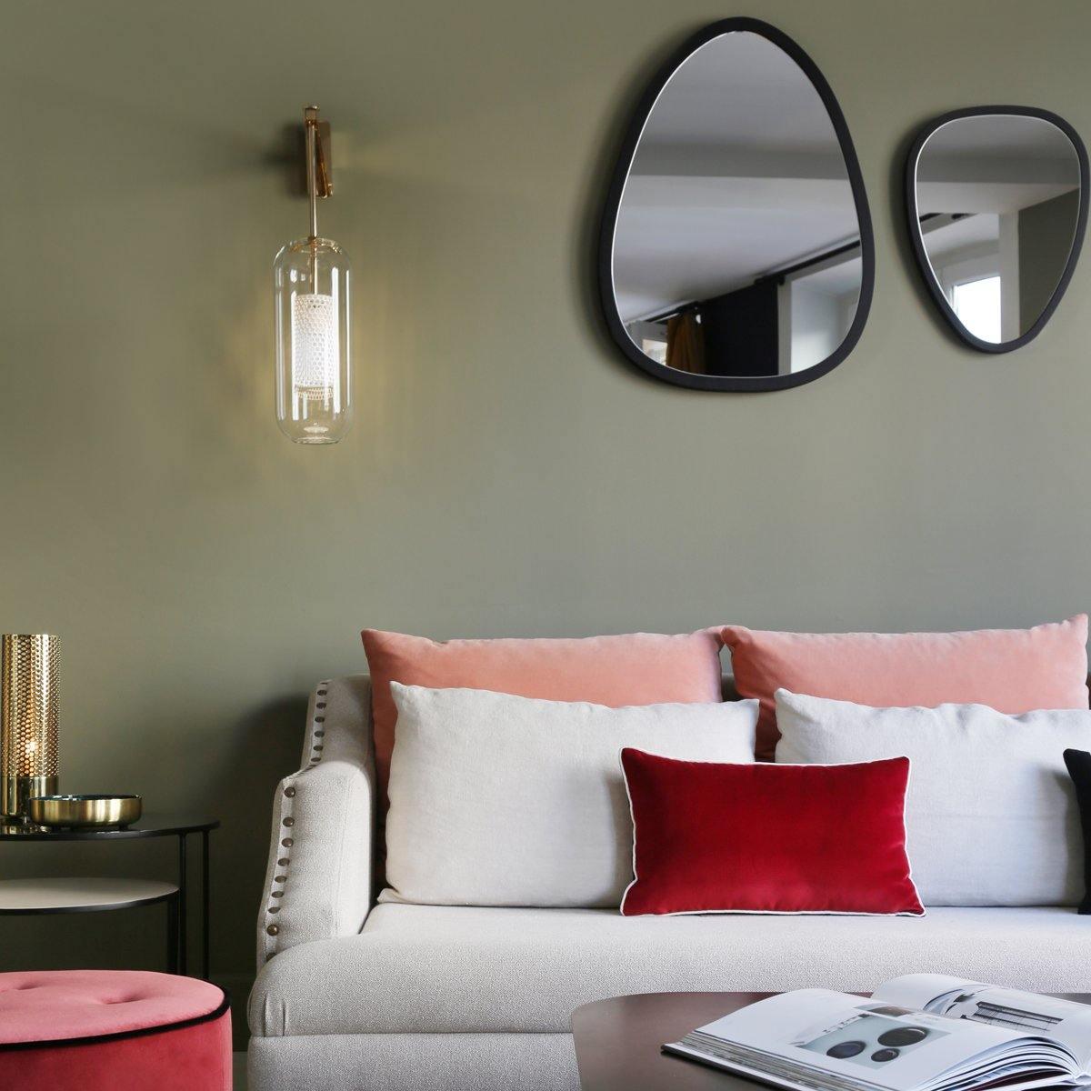 Tormula Globe Wall Light