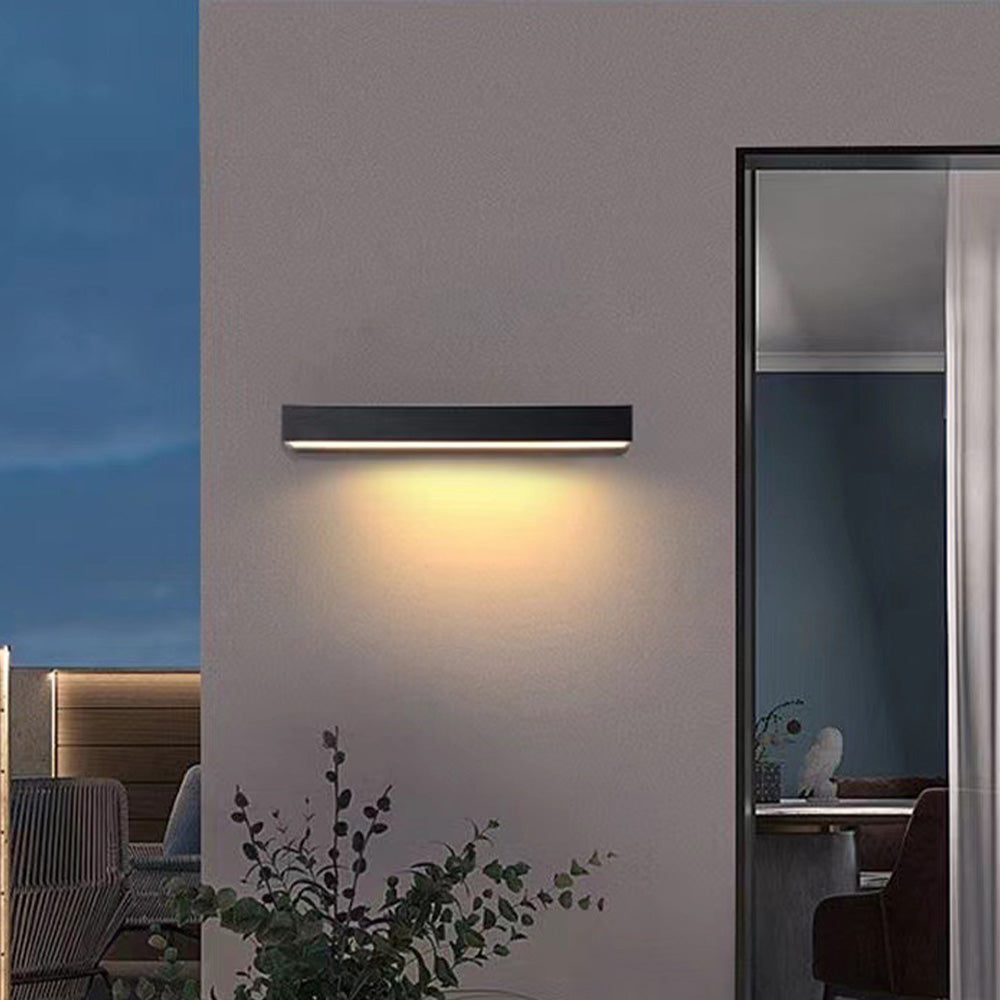 Nezo Outdoor Wall Light