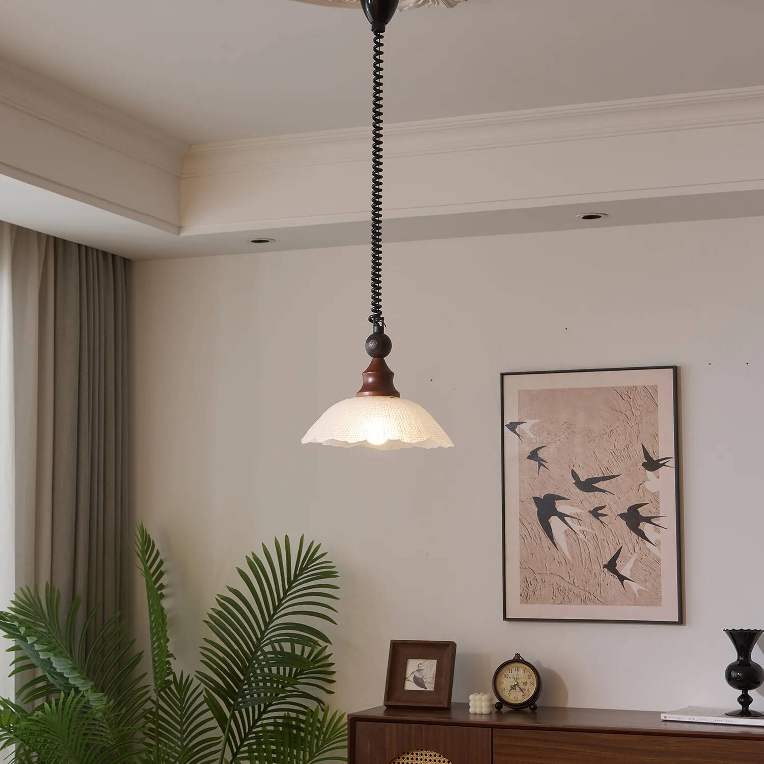 Movella Pendant Light