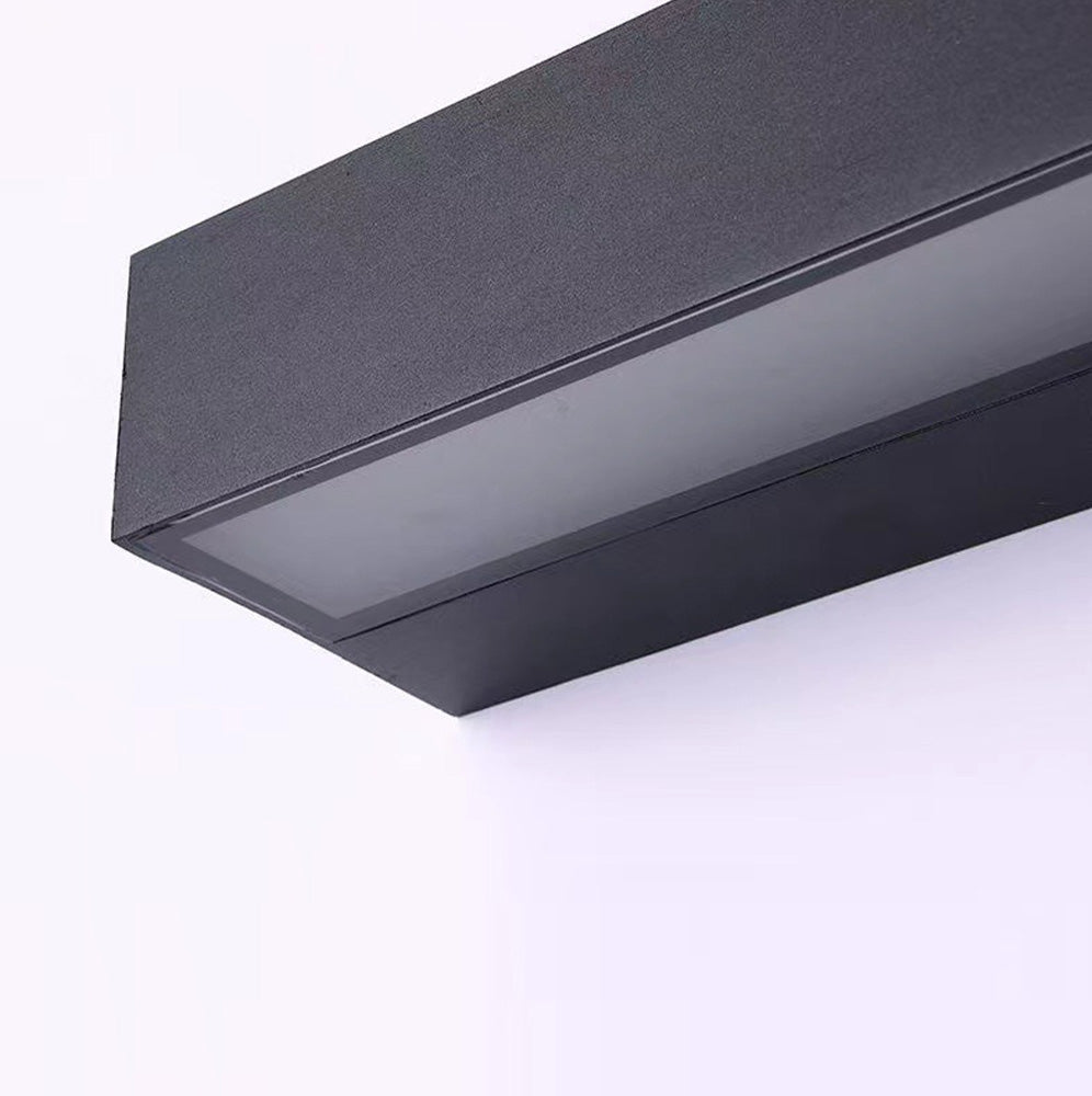 Nezo Outdoor Wall Light