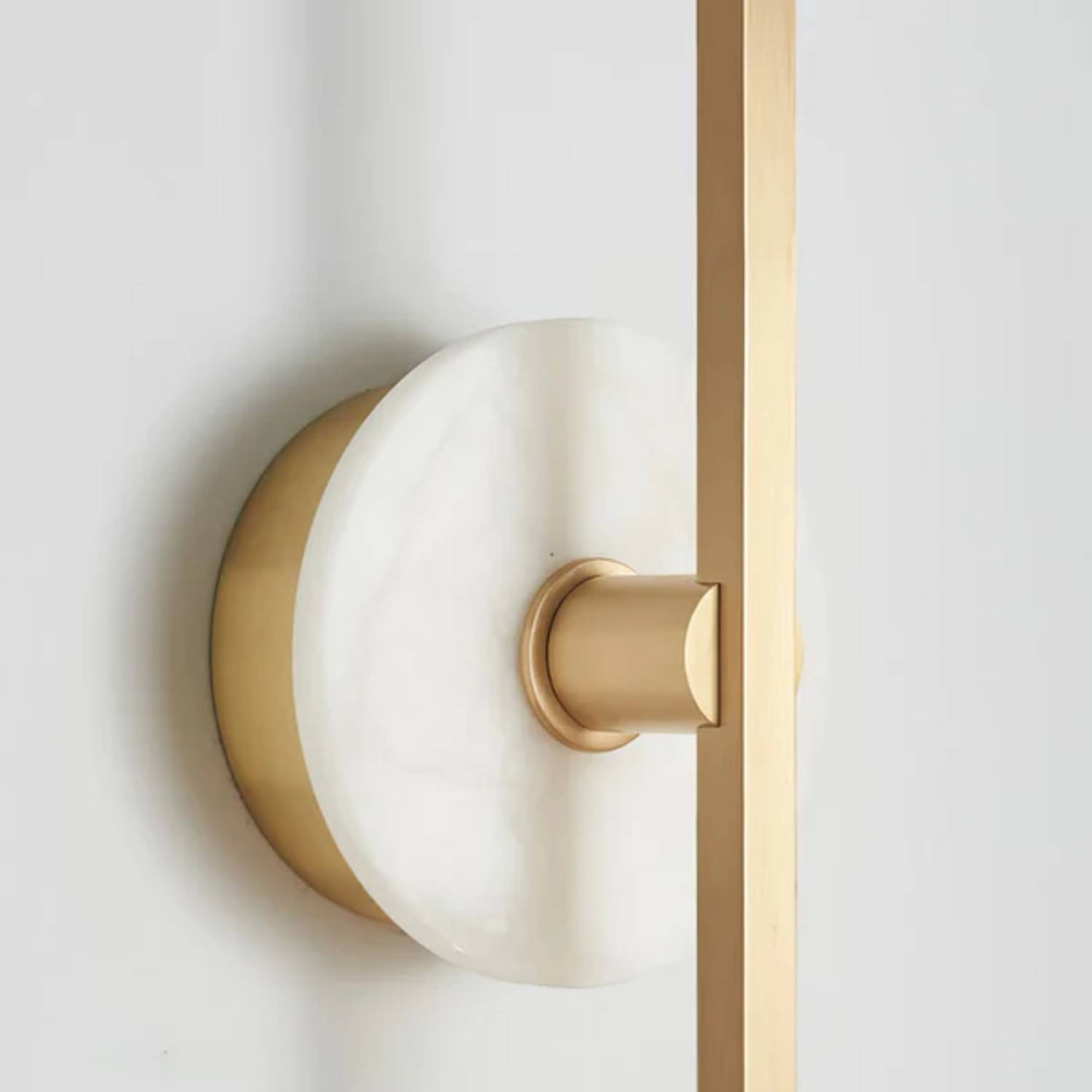 Selyzan Wall Light