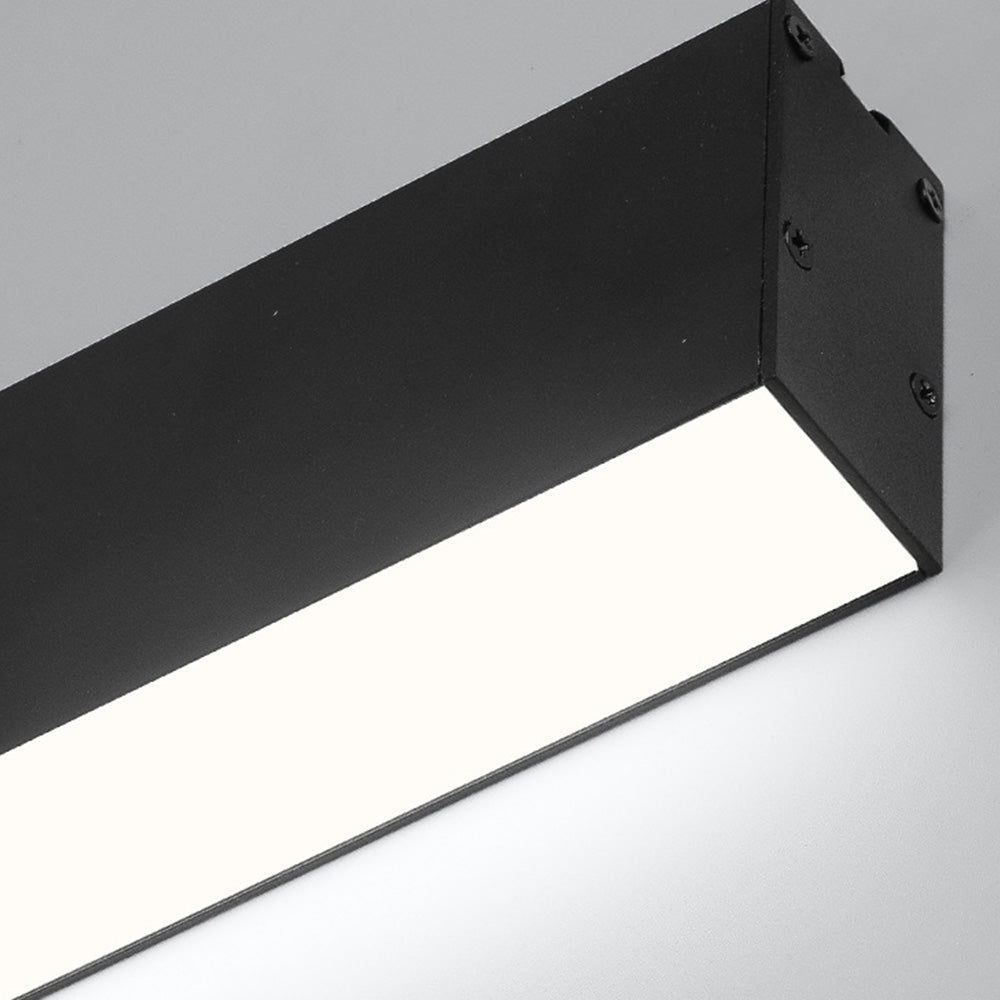 Linestrip Ceiling Light