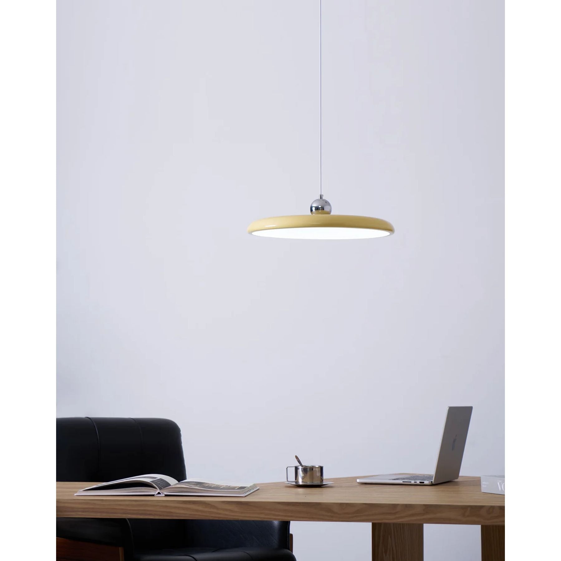 Cella Flower Table Lamp