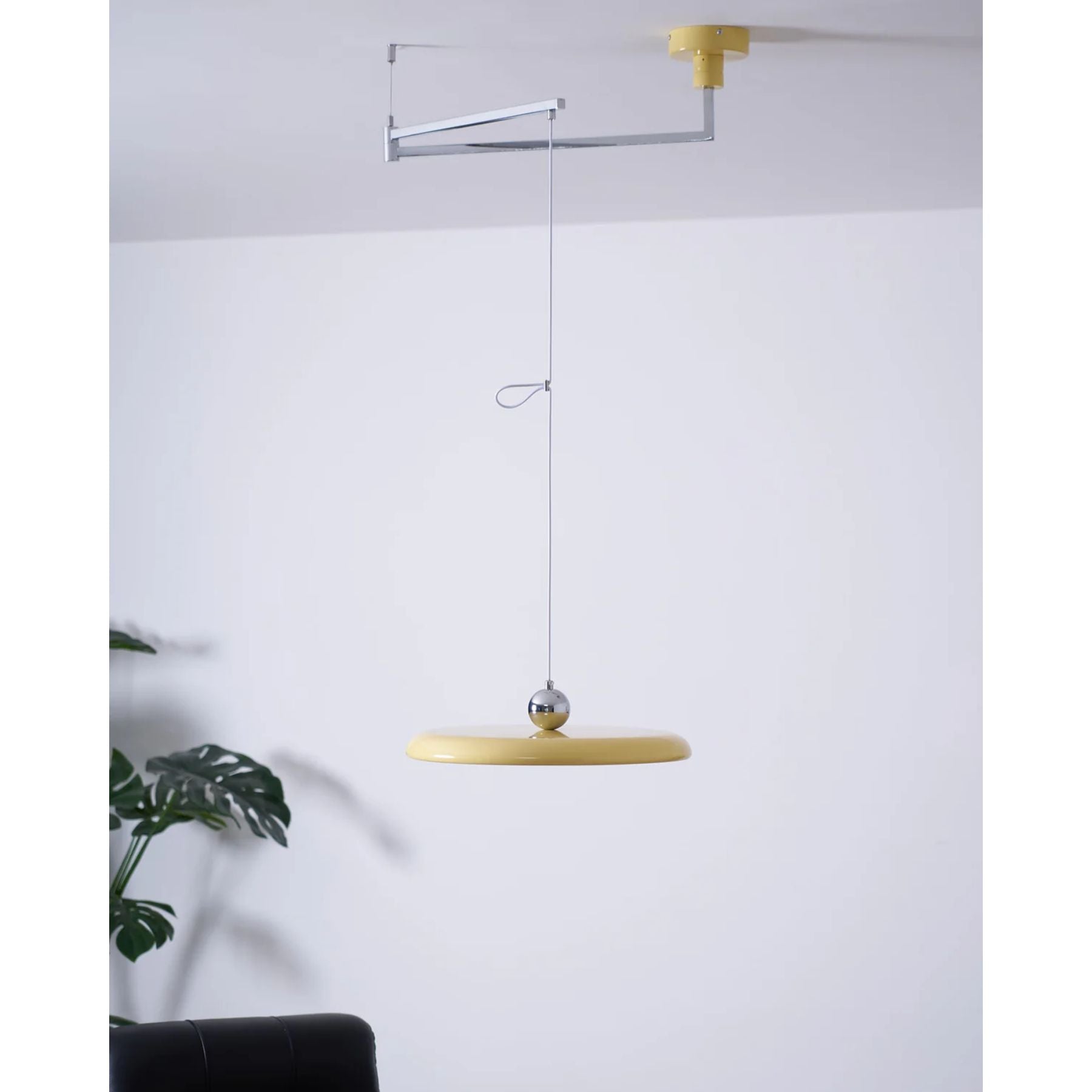 Cella Flower Table Lamp