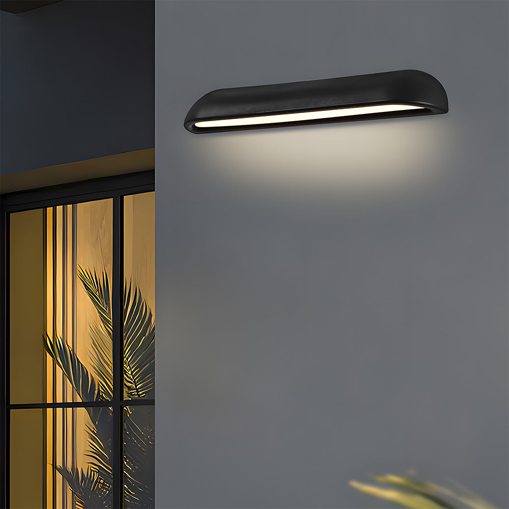 Ventaro Outdoor Wall Light