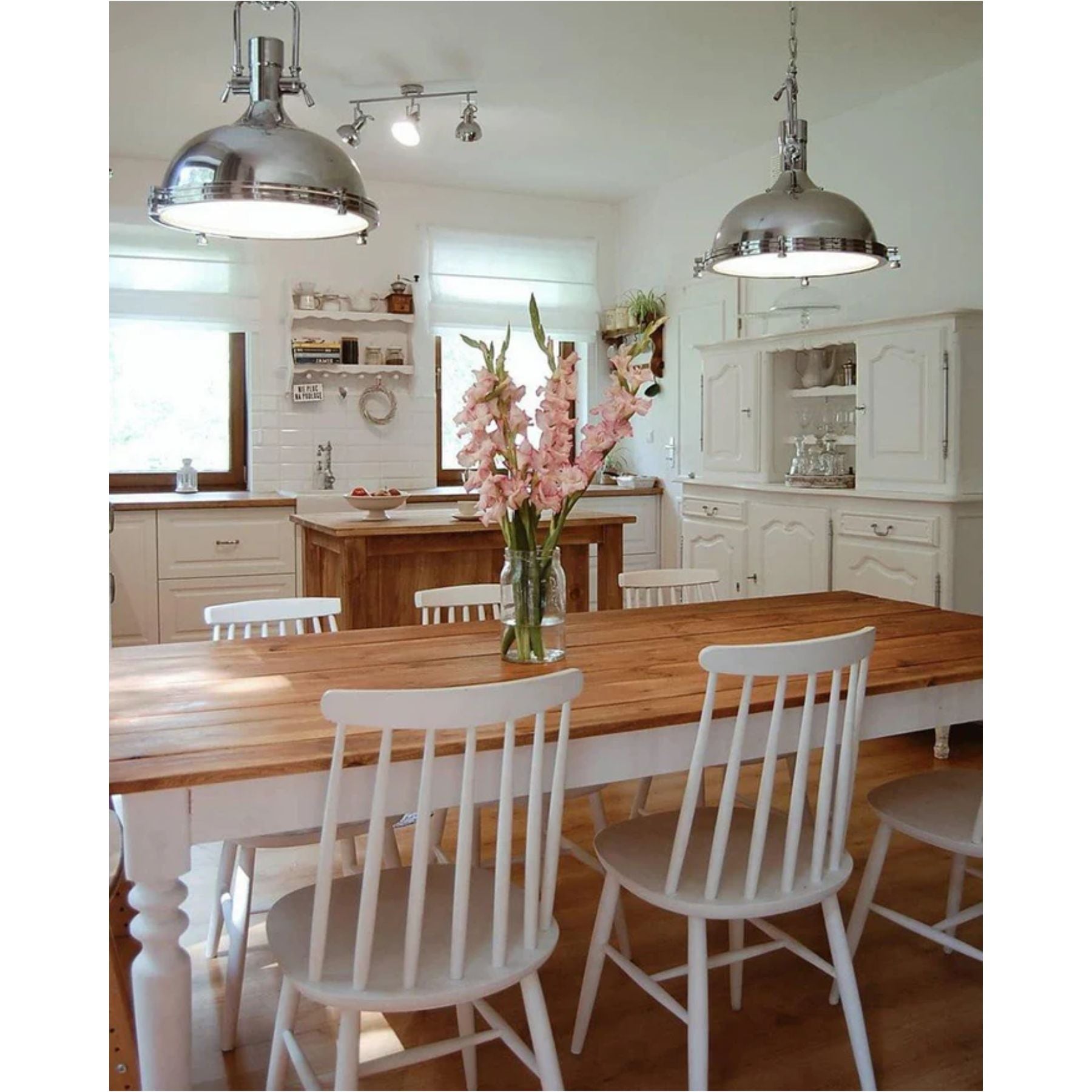 Levira Pendant Light