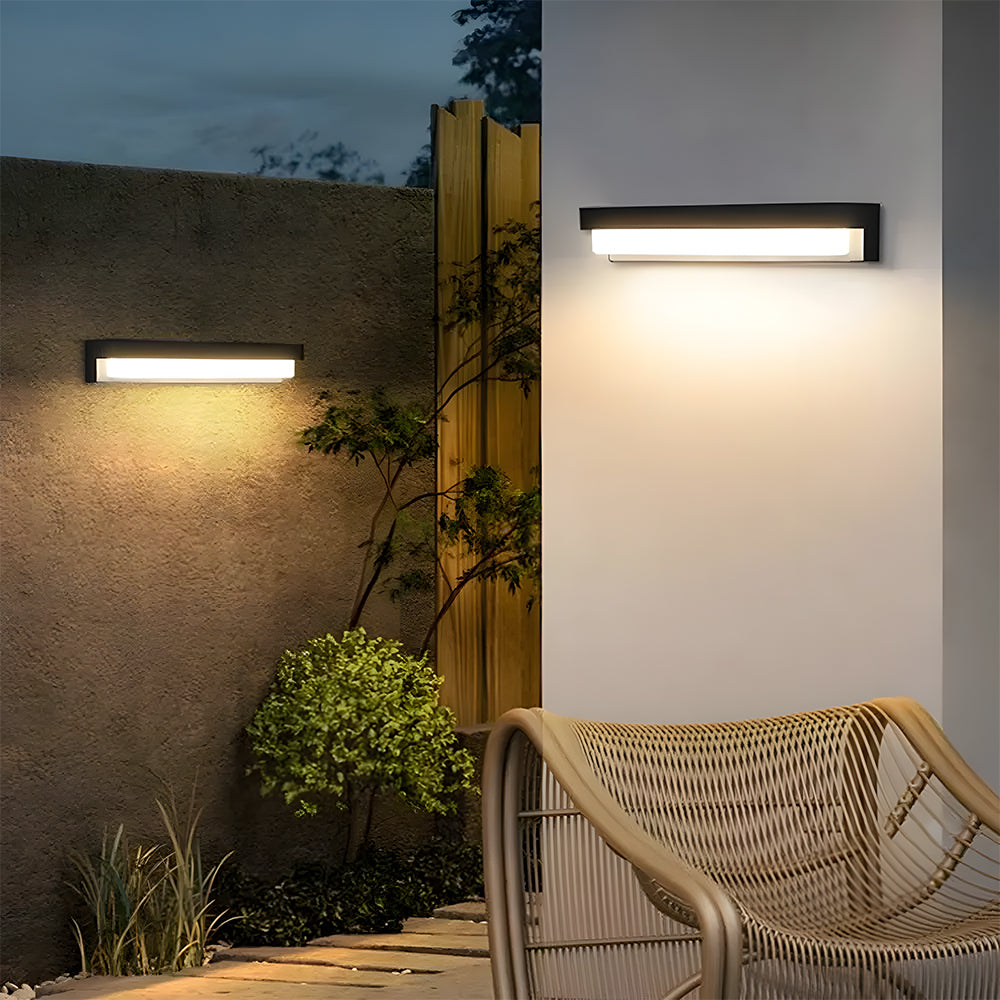 Tralivo Outdoor Wall Light