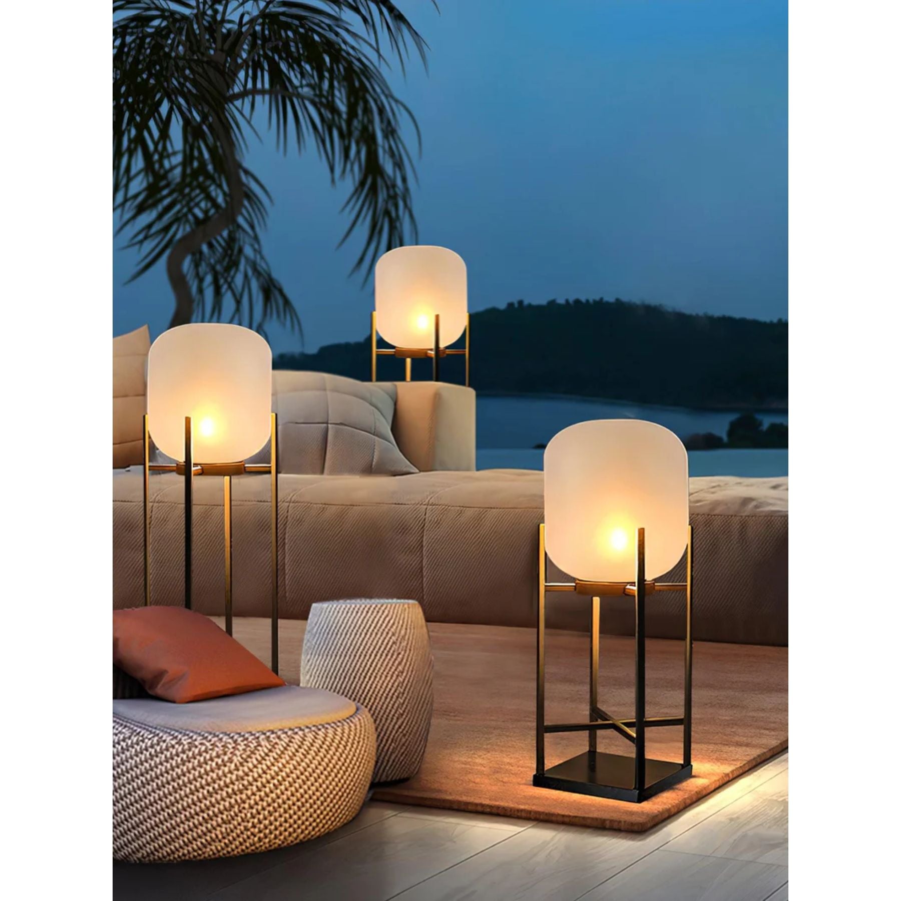 Solari Outdoor Light