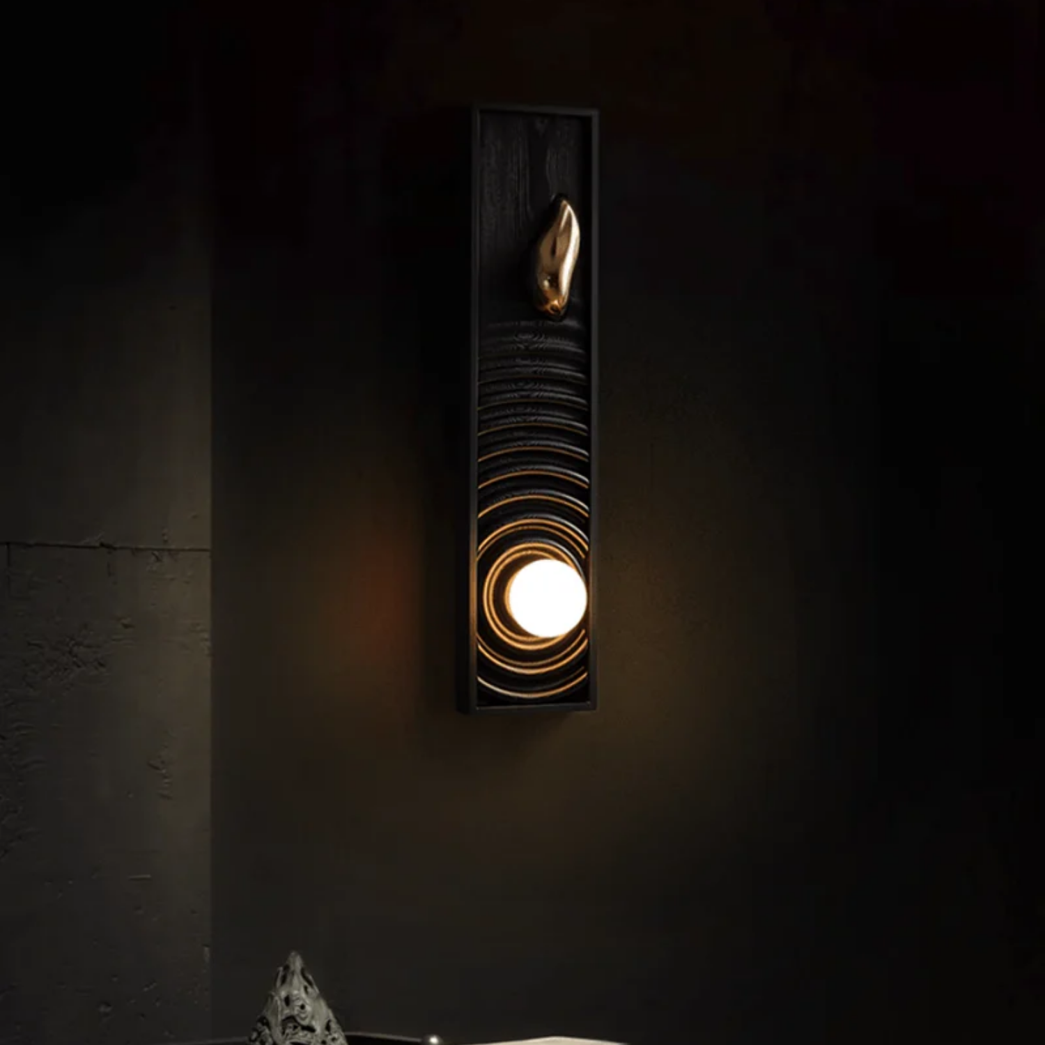 Moluze Wooden Wall Light