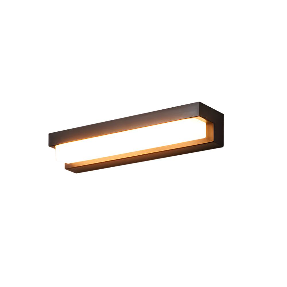 Tralivo Outdoor Wall Light