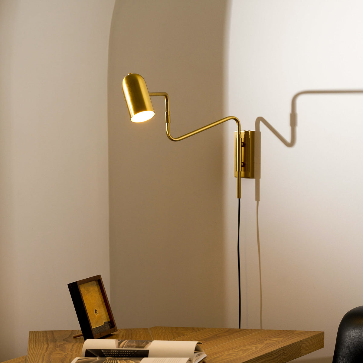 Coto Adjustable Wall Light
