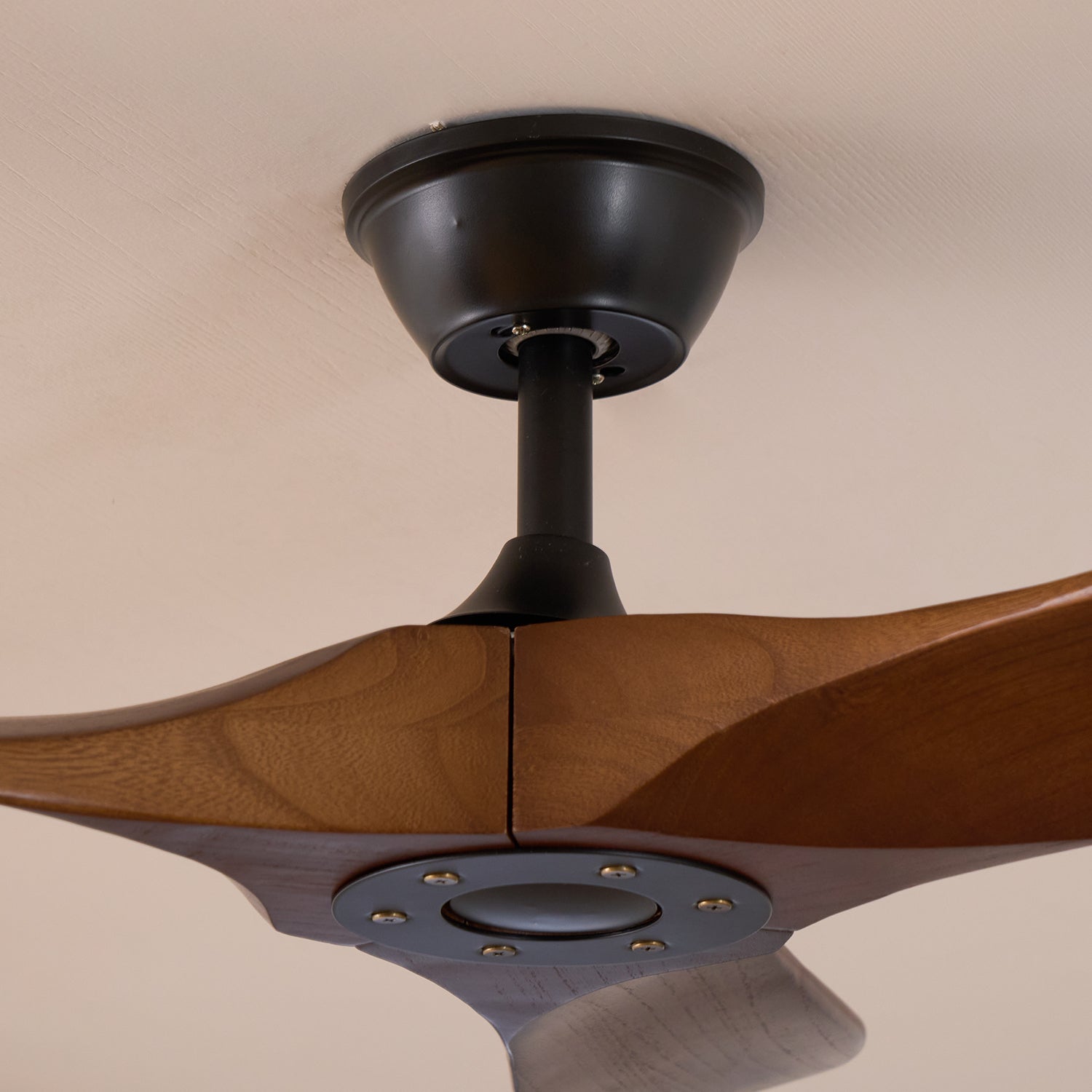 Leno Wooden Ceiling Fan