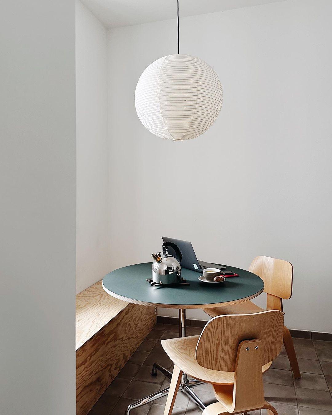 Dituli Globe Pendant Light
