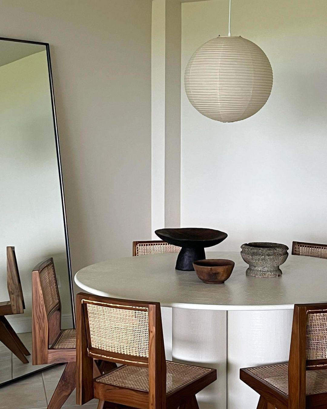 Dituli Globe Pendant Light