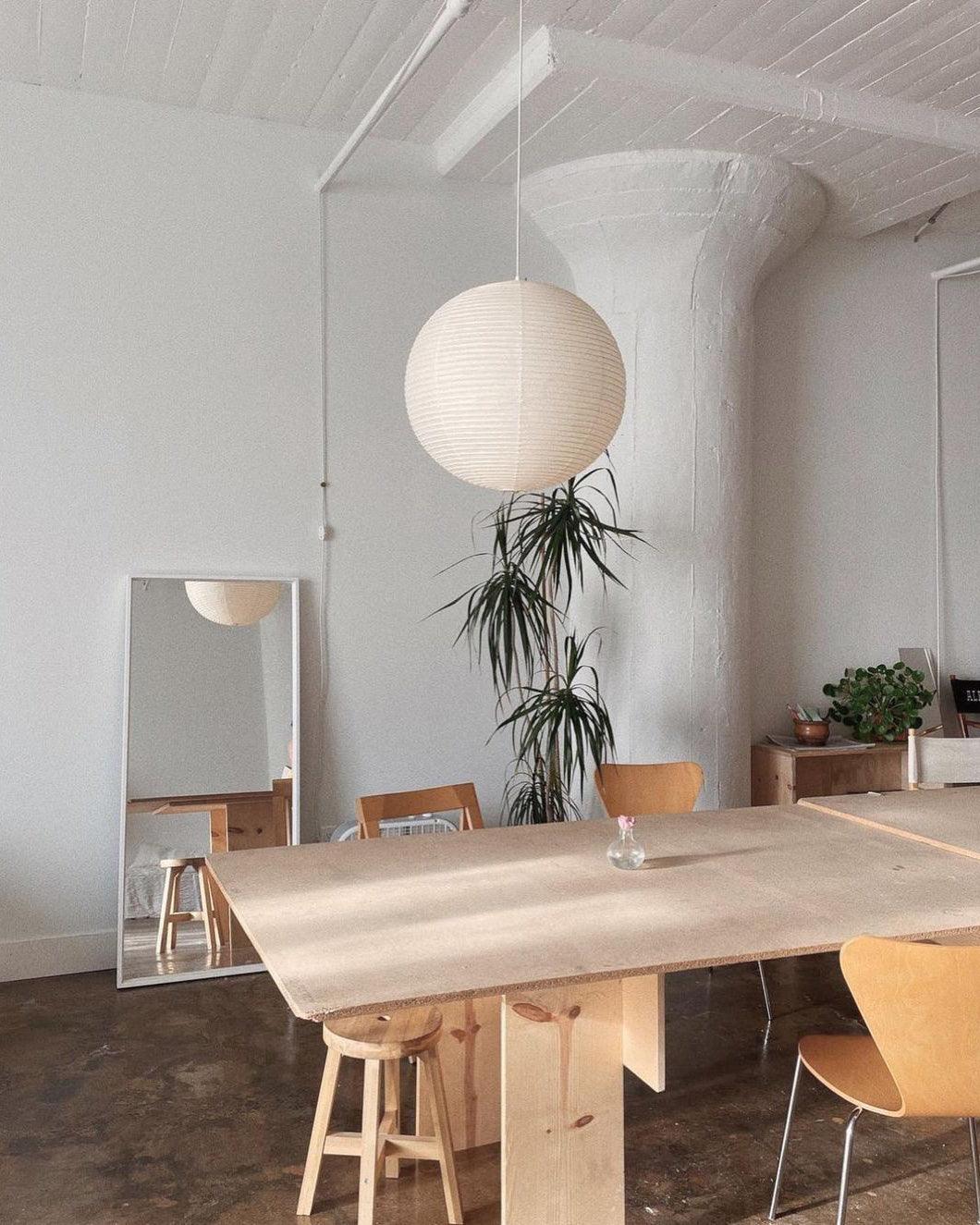 Dituli Globe Pendant Light