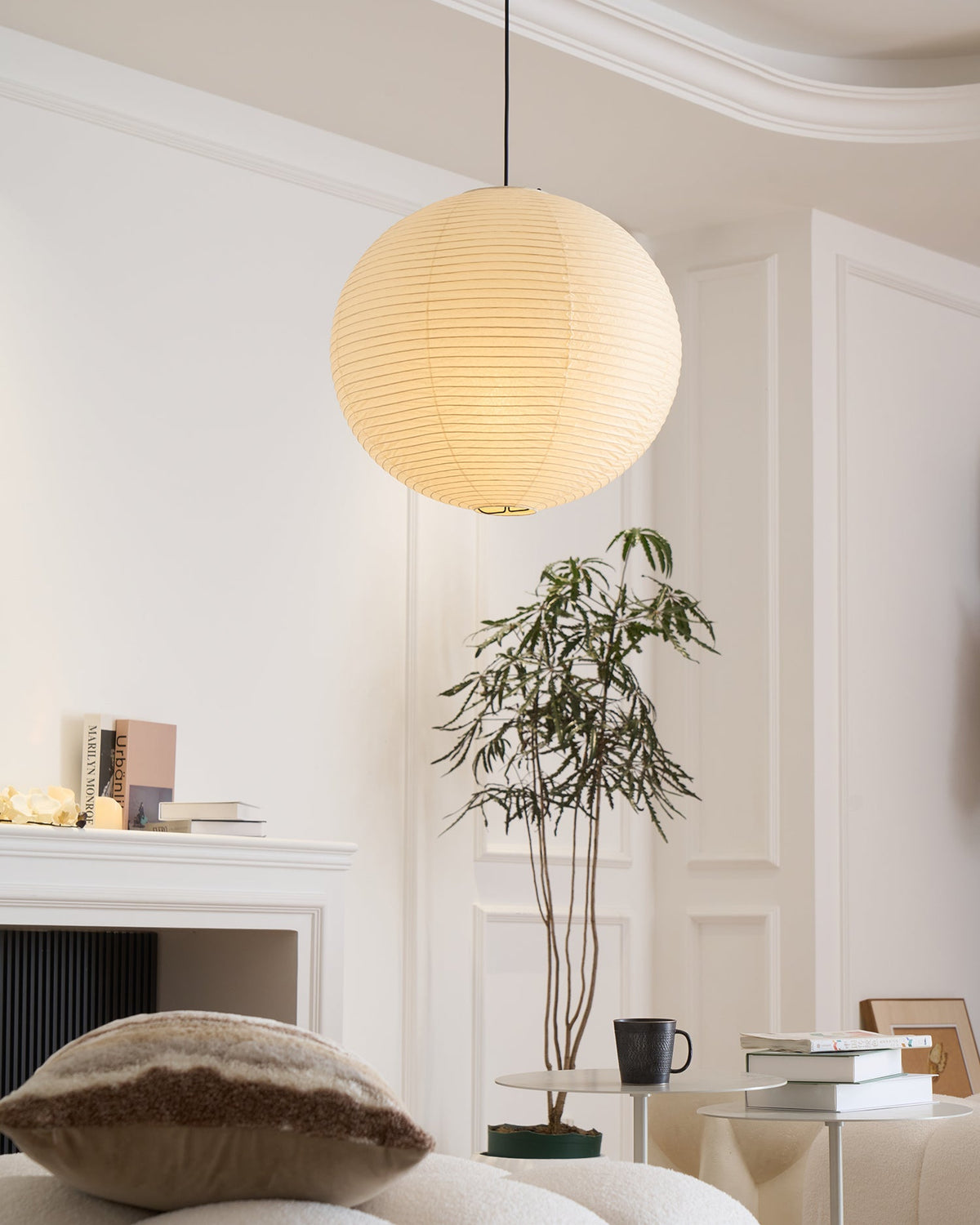 Dituli Globe Pendant Light