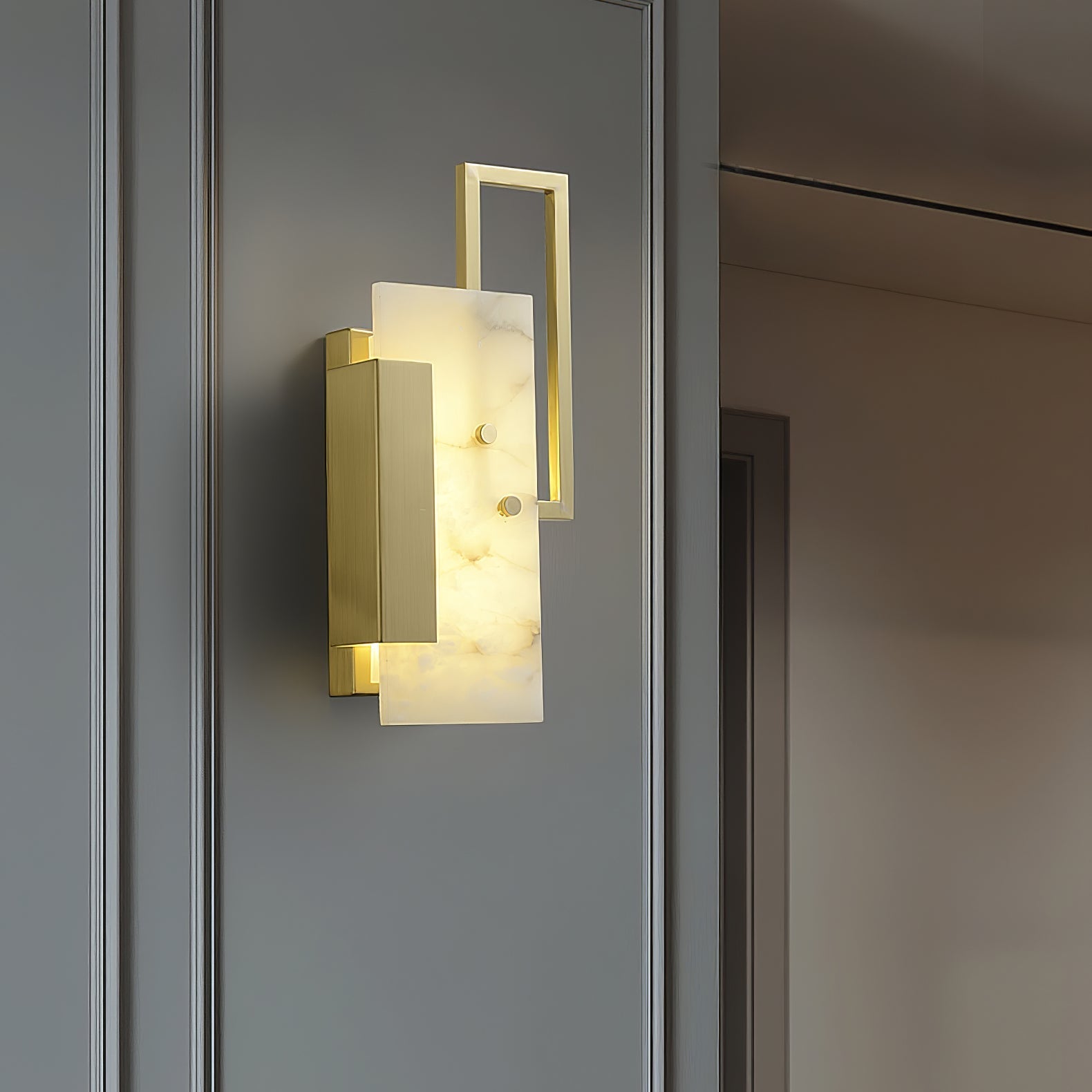 Tomeha Alabaster Wall Light