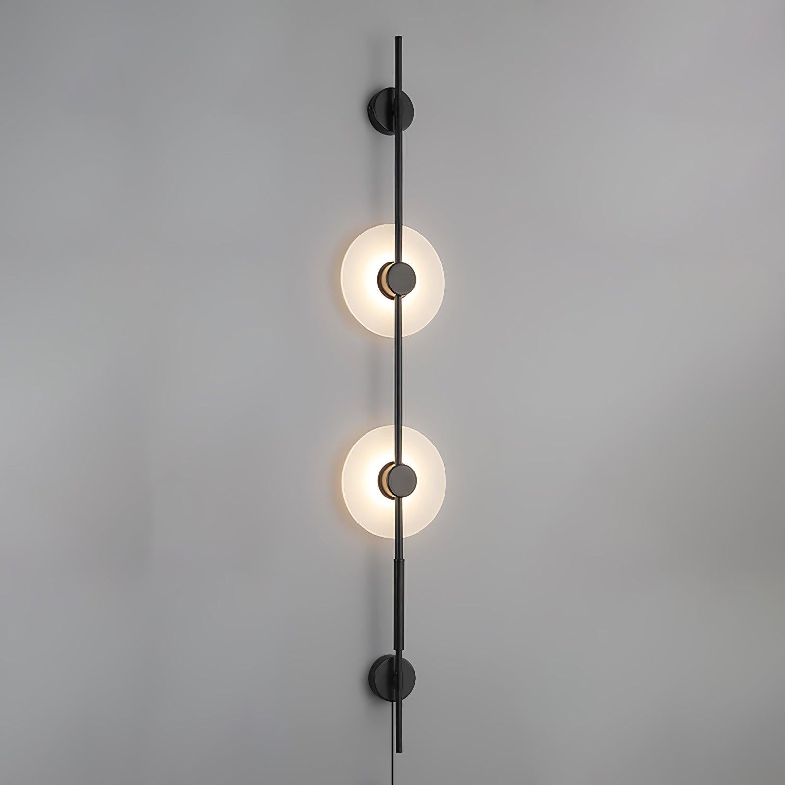Duelsy Vertical Wall Light With Plug