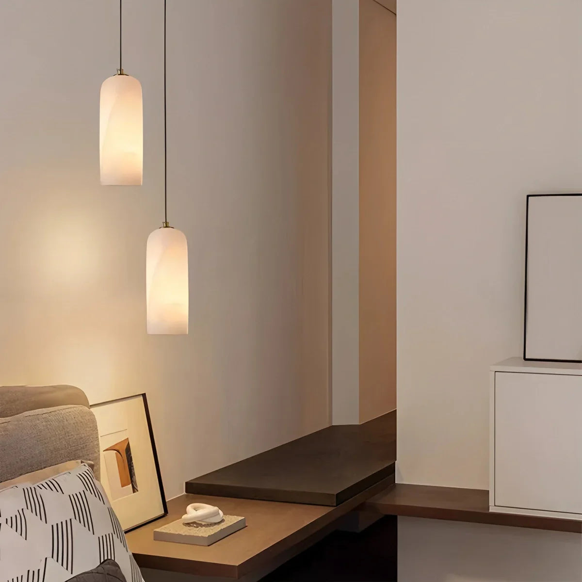 Ravilo Alabaster Pendant Light
